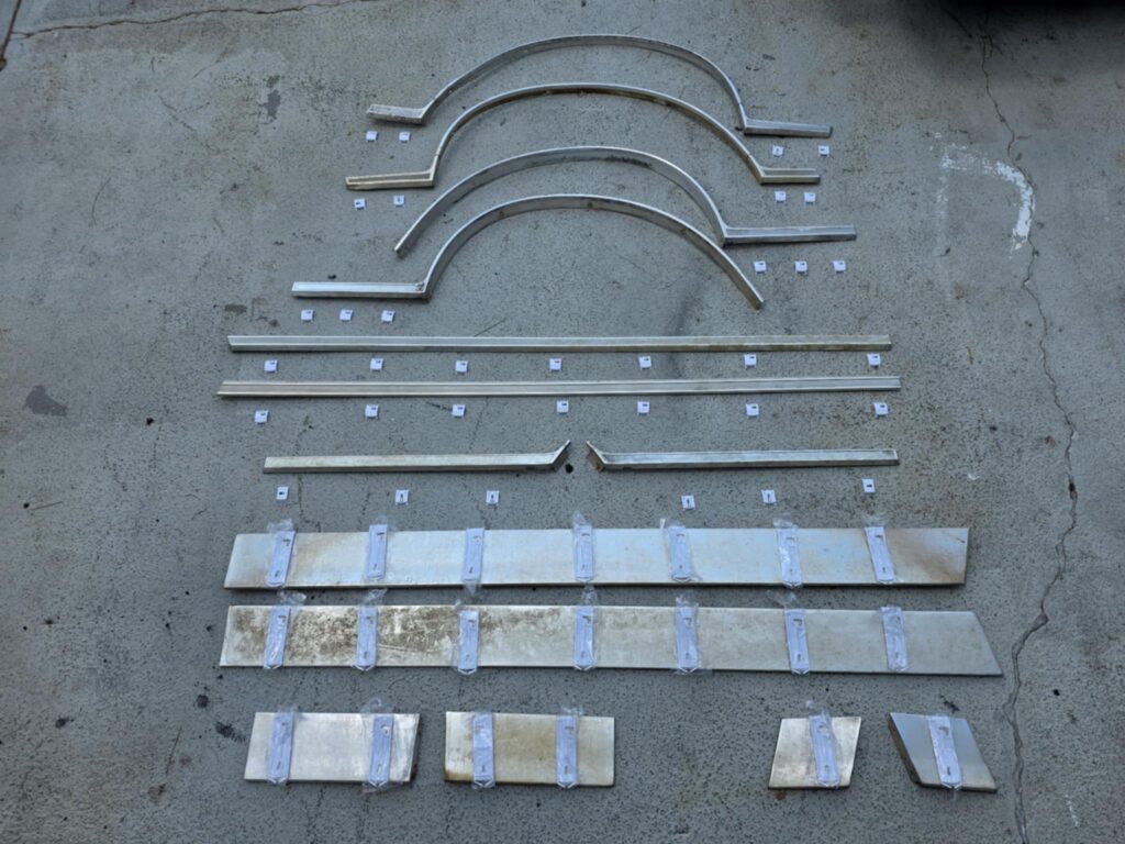 1978 ONLY Monte Carlo Deluxe 20pc Side Body Molding Clip Set