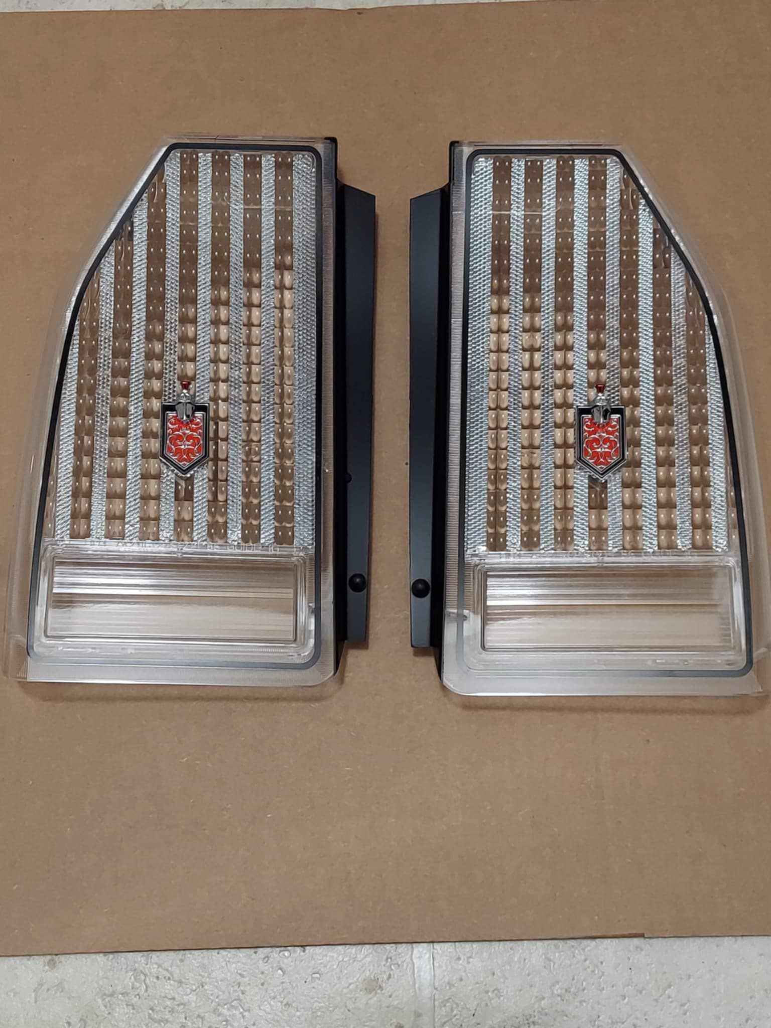 1987-1988 Monte Carlo tail lamp lens clear set with emblems