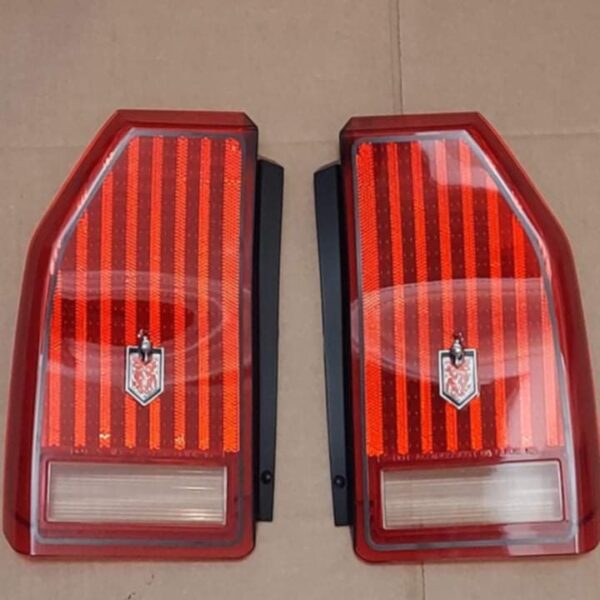 1987-1988 Monte Carlo tail lamp lens set with emblems