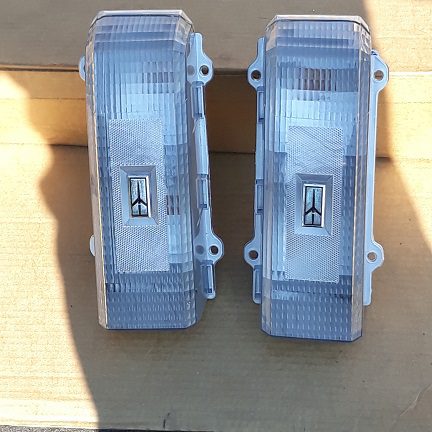 custom clear tail lights for 1983-1985 cutlass