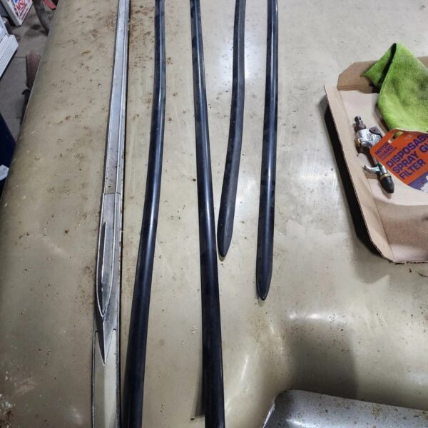 94-96 Chevy Impala SS body side door moulding belt line trim