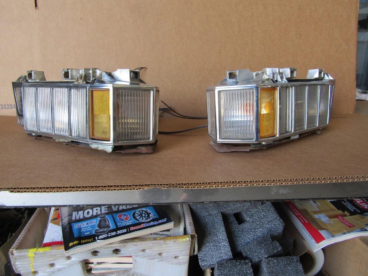 1973 Cadillac Eldorado cornering lamp set
