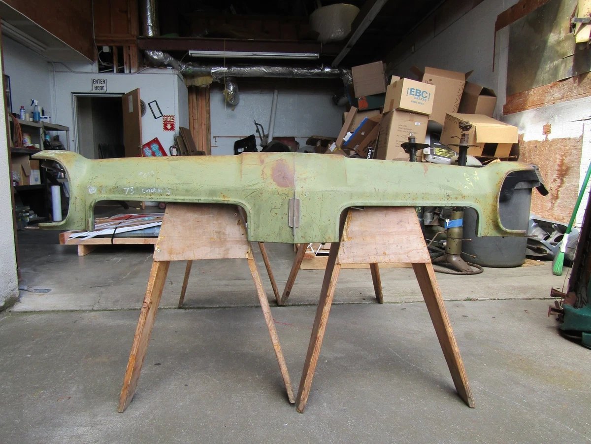 1973 Oldsmobile Cutlass S header panel