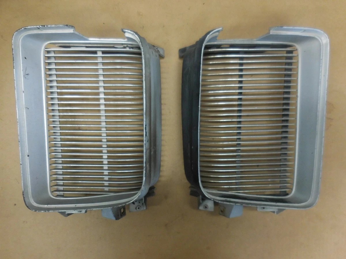 1969 Pontiac Grand Prix left and right grilles original GM