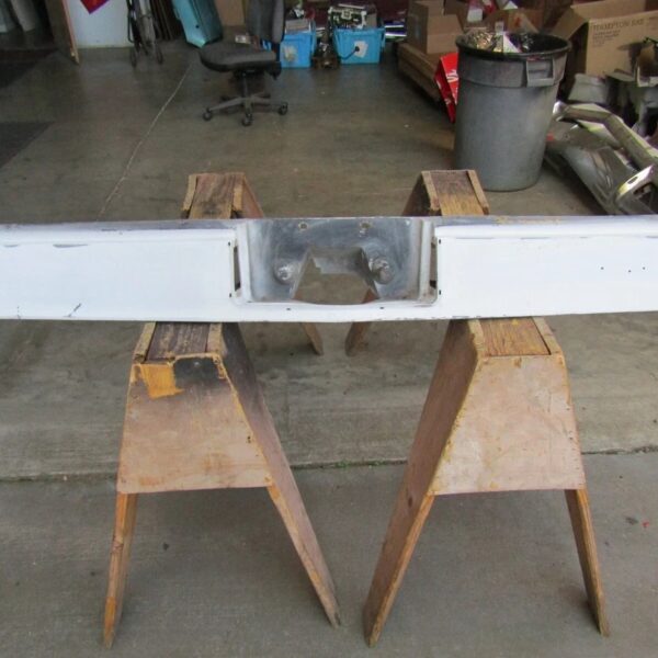 1976-1977 Chevrolet Monte Carlo rear finish panel