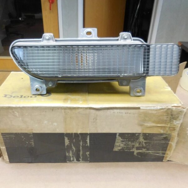 1972 Buick LeSabre Electra Centurion right passenger side park lamp