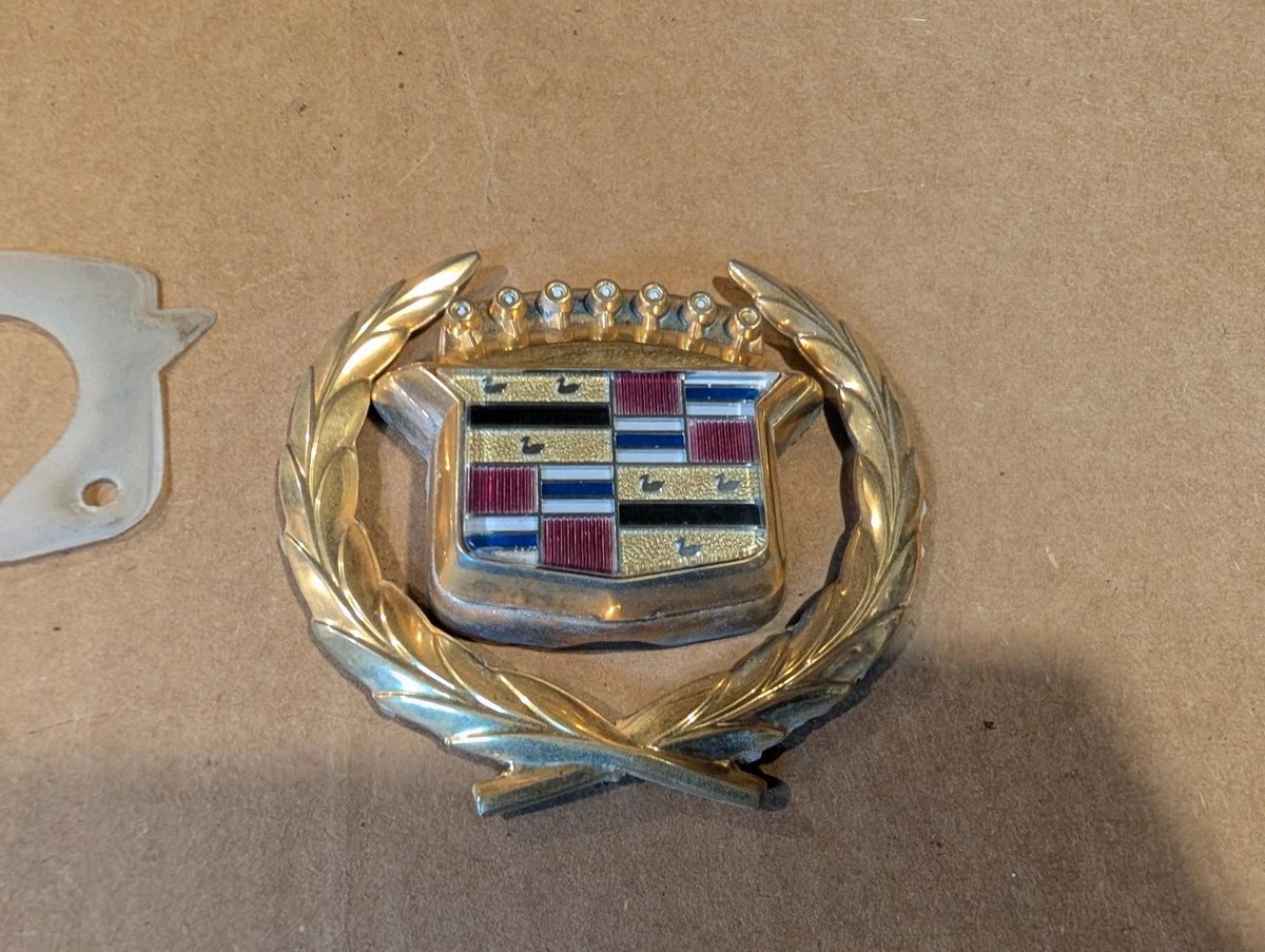 1993-1996 Cadillac Fleetwood rear trunk emblem