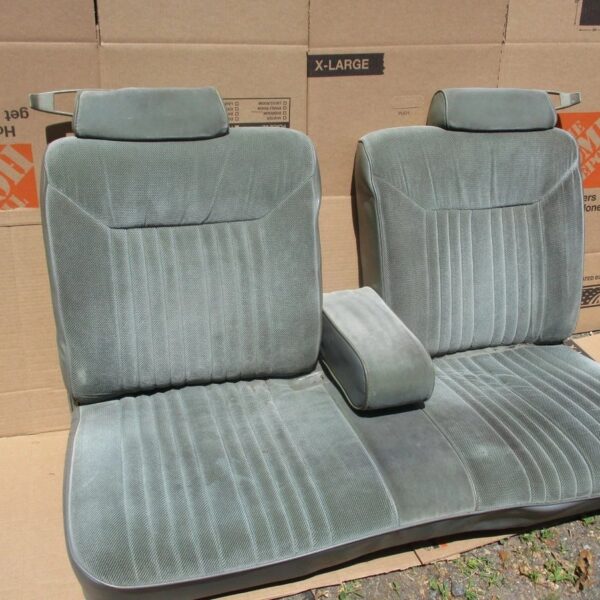 1984-1987 Oldsmobile Cutlass Supreme front bench seat