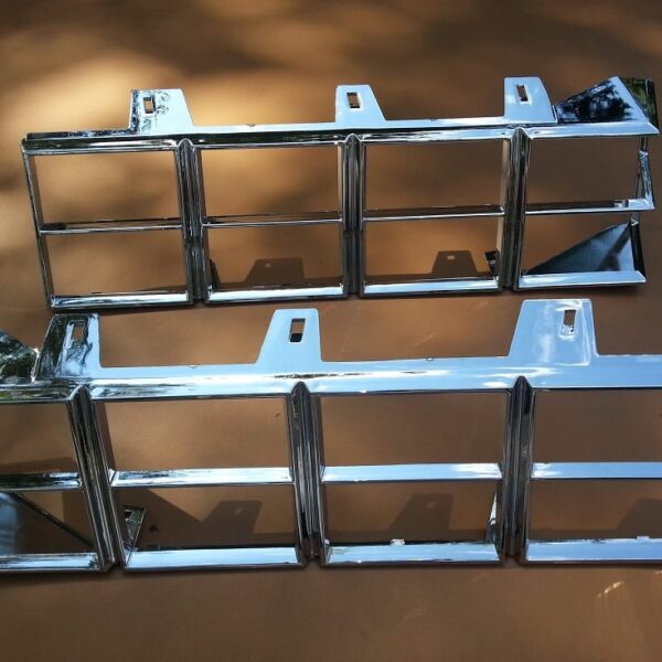 chrome tail light bezel set for 1979-1980 Monte Carlo