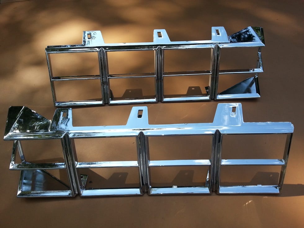 chrome tail light bezel set for 1979-1980 Monte Carlo