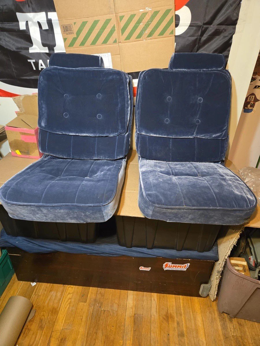1978-1988 g body blue velour pillow top front seats 1978-1988 g body blue velour pillow top front seats