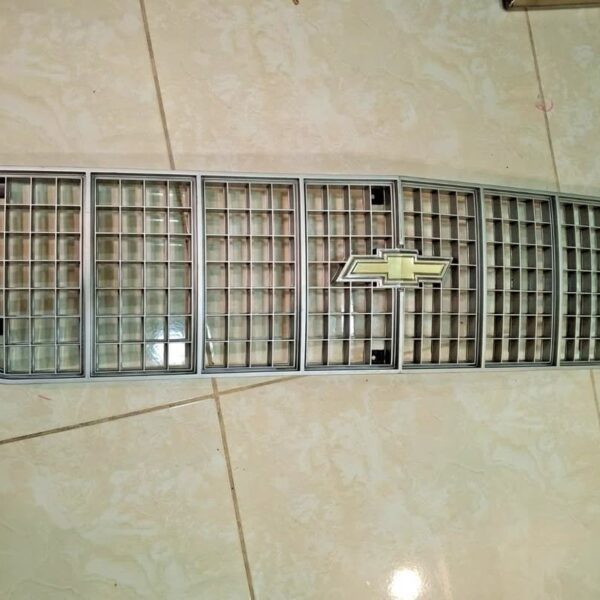 NOS GM 1980 Impala grille