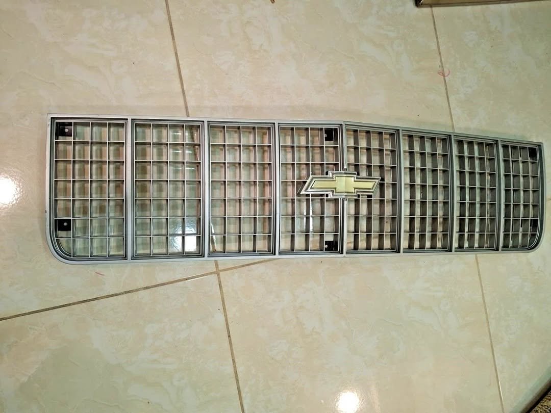NOS GM 1980 Impala grille NOS GM 1980 Impala grille