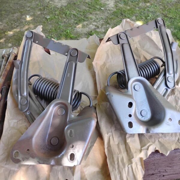 1967-1972 Chevrolet C10 C20 hood hinges