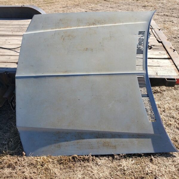 1975 Chevrolet Caprice hood