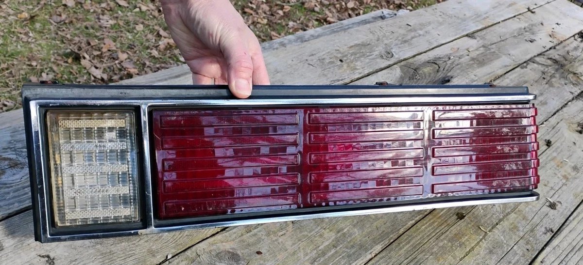 1981-1983 Chevrolet Malibu RH tail light 1981-1983 Chevrolet Malibu RH tail light