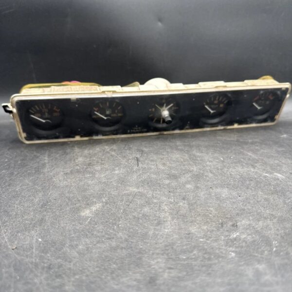 1987-1991 Jeep Wrangler YJ dash instrument center gauge cluster