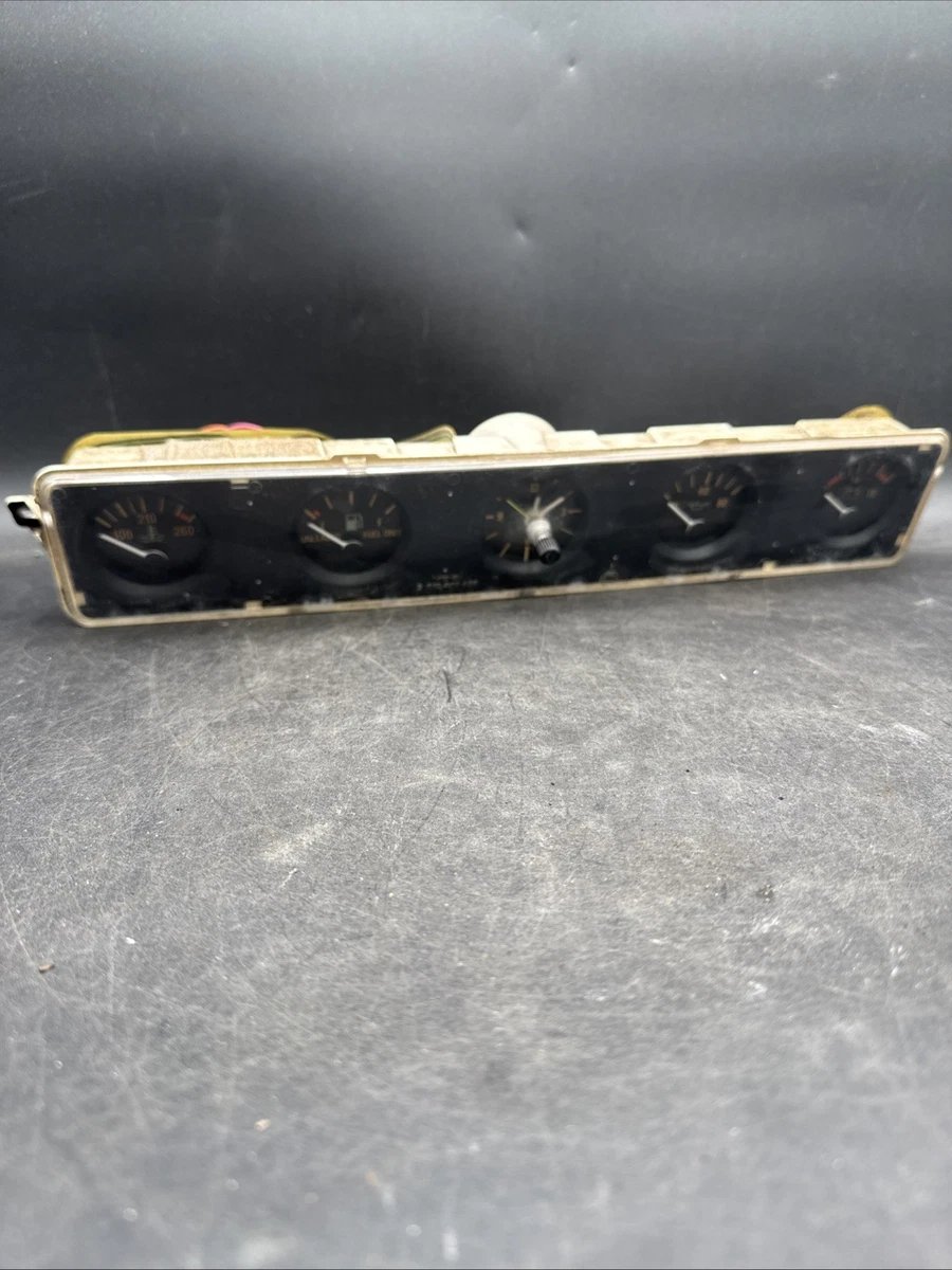 1987-1991 Jeep Wrangler YJ dash instrument center gauge cluster