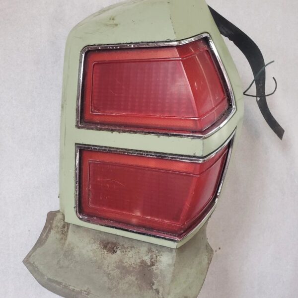 1974 Oldsmobile Delta 88 RH tail light GM