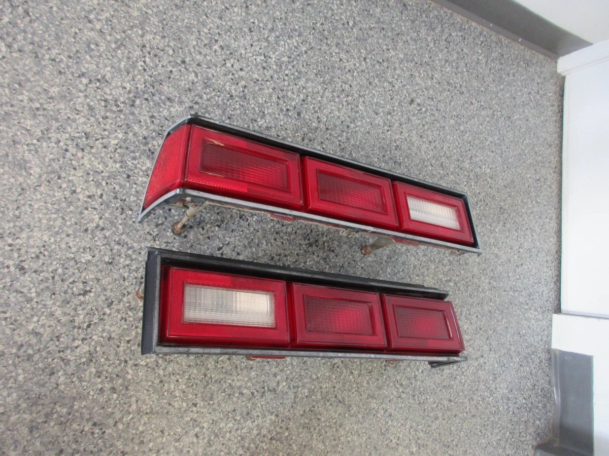 1978 Chevrolet Malibu tail light assembly pair 1978 Chevrolet Malibu tail light assembly pair