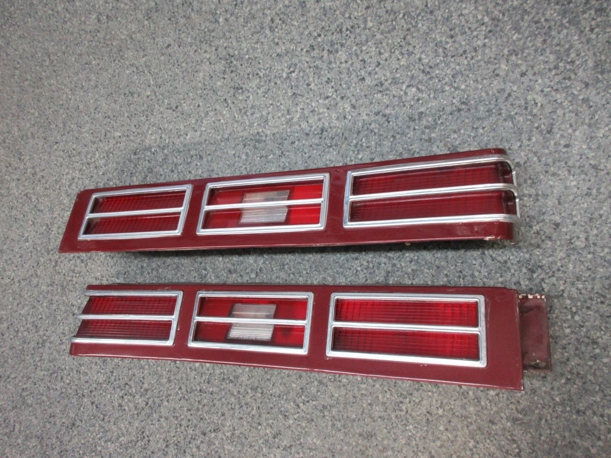 1975-1976 Chevrolet Caprice tail light pair 1975-1976 Chevrolet Caprice tail light pair