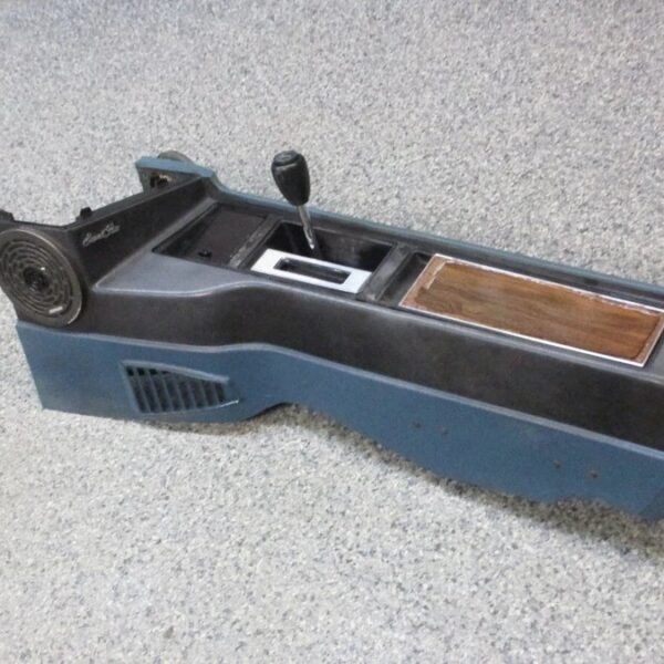 1973-1977 Pontiac Grand Prix console with shifter
