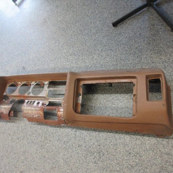 1970-1972 Pontiac LeMans dash pad