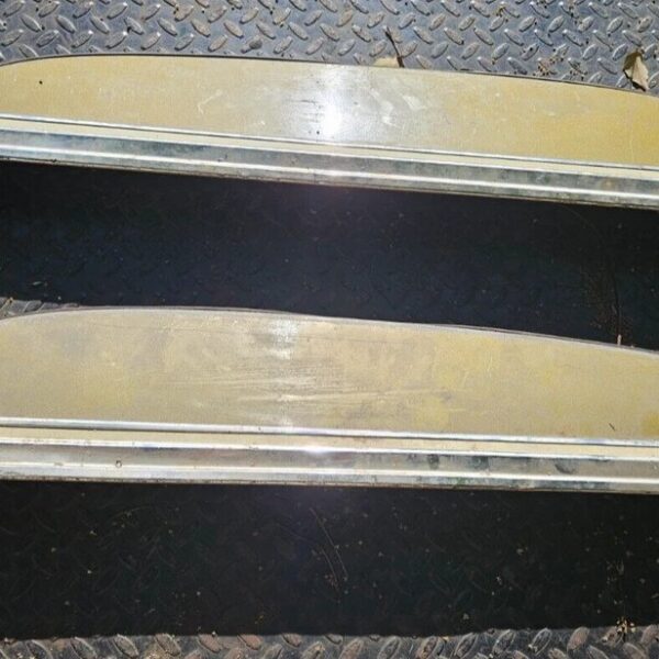 1971-1976 Chevrolet Caprice fender skirts
