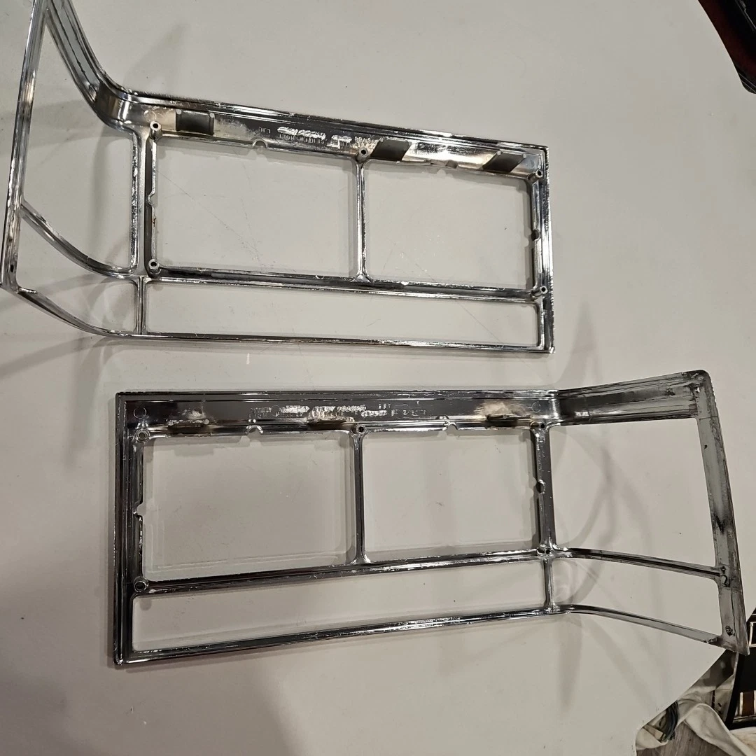 1980-1989 Cadillac Fleetwood Coupe DeVille Brougham front chrome trim light bezels