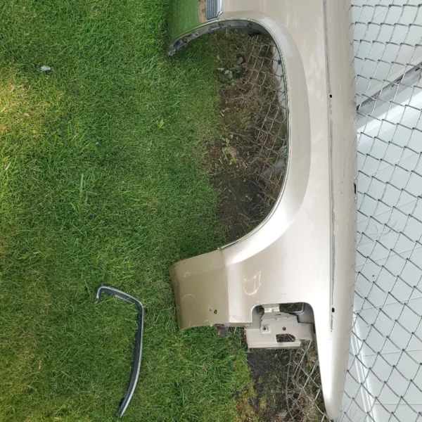 1993-1996 Cadillac Fleetwood Brougham RH fender