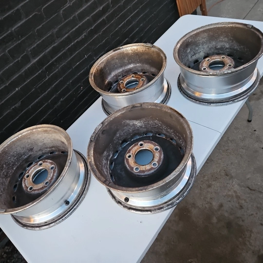1993-1996 Cadillac Fleetwood Brougham 15" RWD rims 5x5