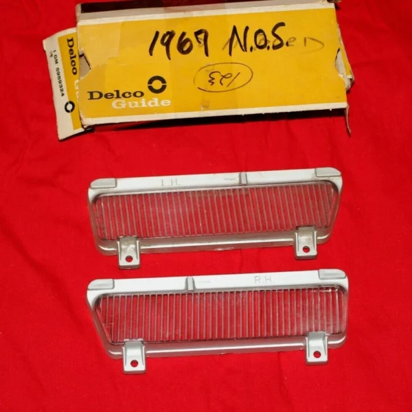 1967 Bonneville Grand Prix cornering light lenses NOS