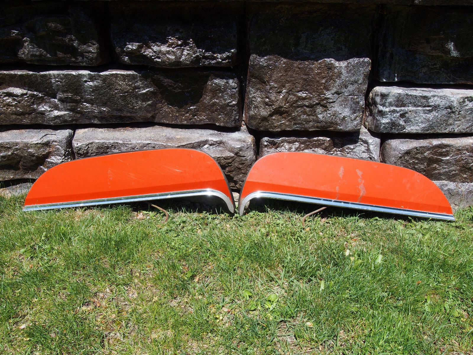 1970-1972 Chevrolet Monte Carlo rear fender skirts