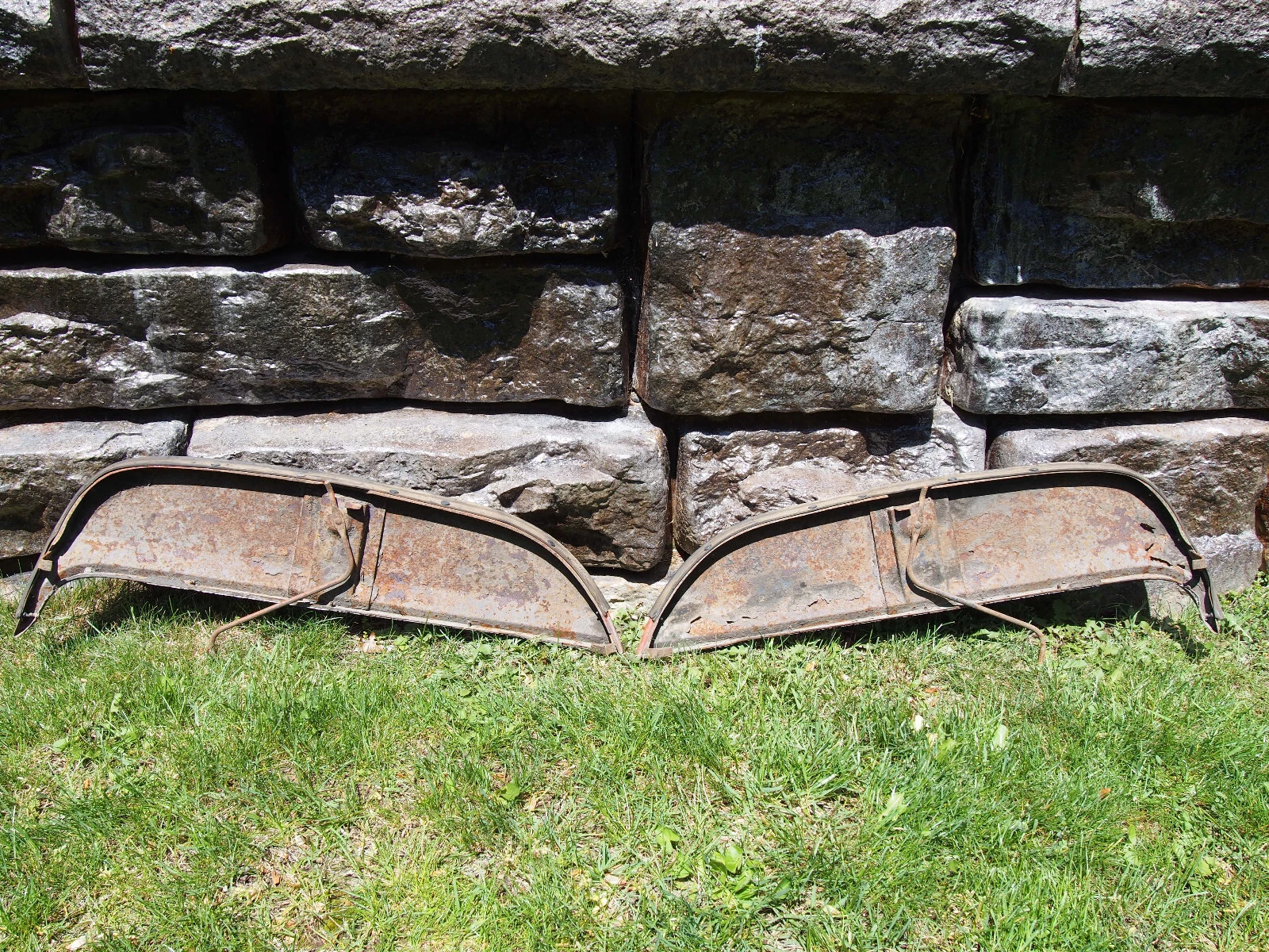 1970-1972 Chevrolet Monte Carlo rear fender skirts