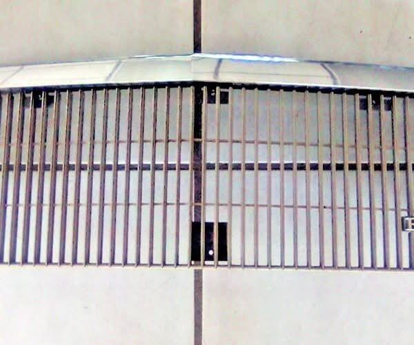 1984-1985 Buick LeSabre grille