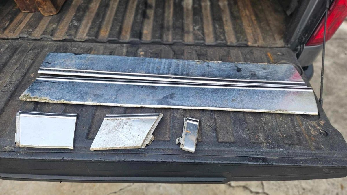 1980-1990 Chevrolet Caprice Lower Body Rockers
