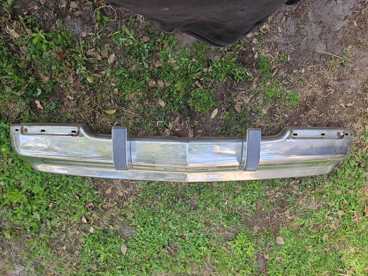 1993-1996 Cadillac Fleetwood Brougham chrome front bumper OEM