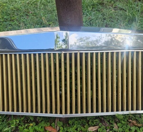 1993-1996 Cadillac Fleetwood Brougham E&G Classics Chrome w/ Gold Teeth Grille