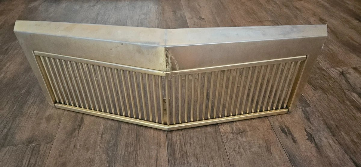 1993-1996 Cadillac Fleetwood Brougham Gold Grille