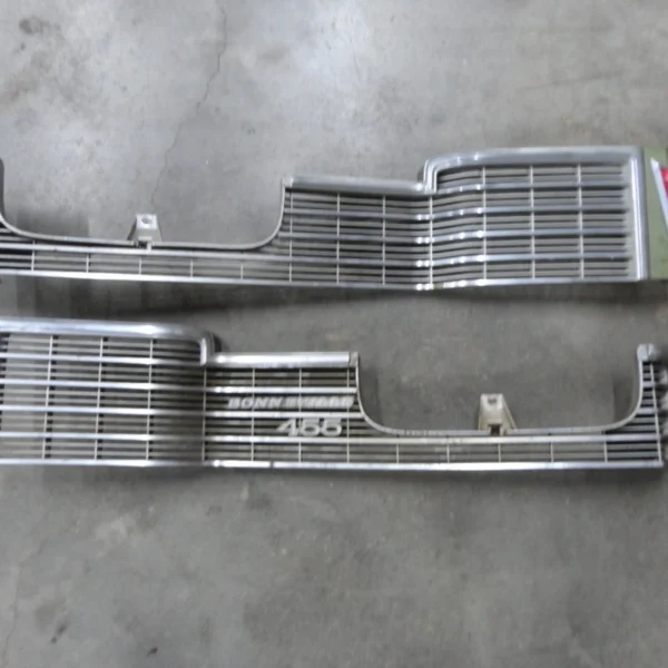 1973 Pontiac Bonneville 455 grille panels set