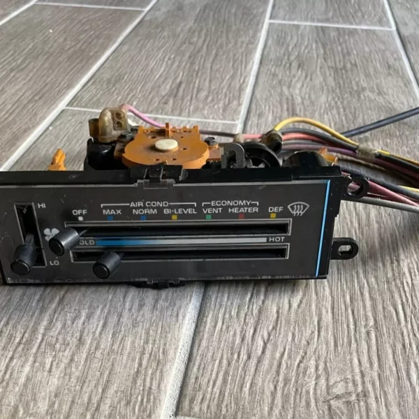 1978-1988 Monte Carlo Cutlass Regal AC climate control unit
