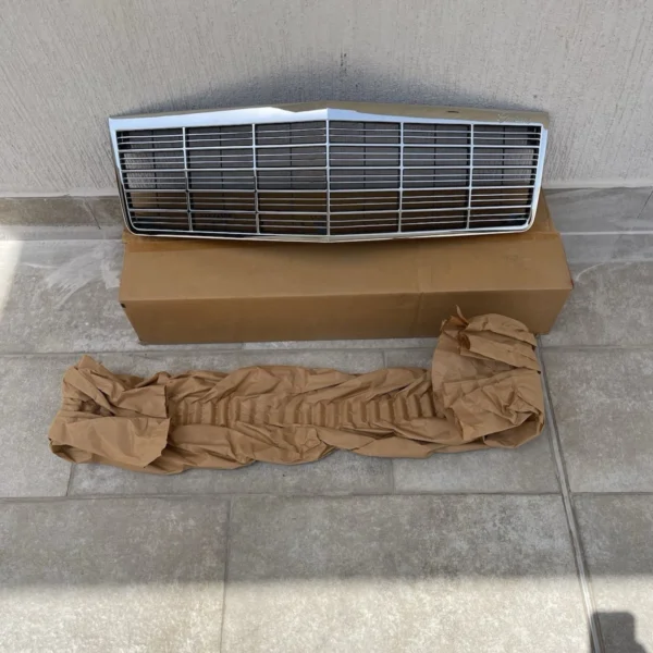 NOS GM Cadillac DeVille grille