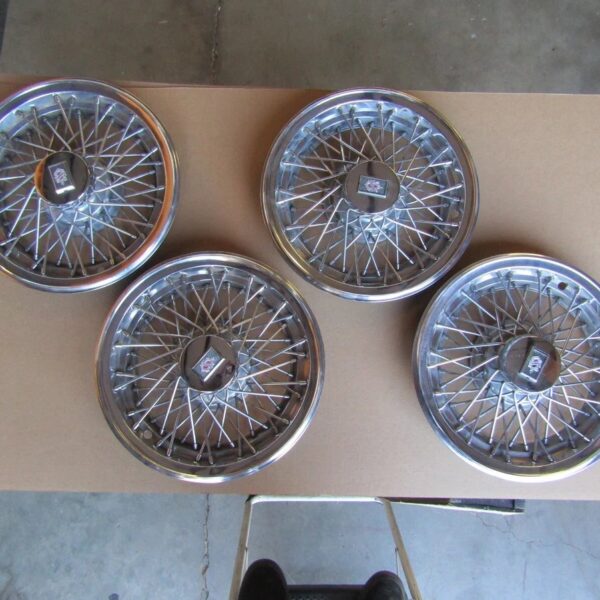 1981 - 1990 Oldsmobile 98 15" Hub Cap Set